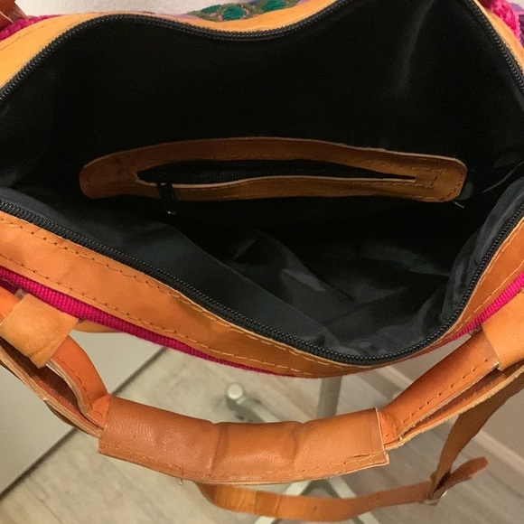 BOHO Multicolor Slingbag Leather Handmade - Picture 11 of 16